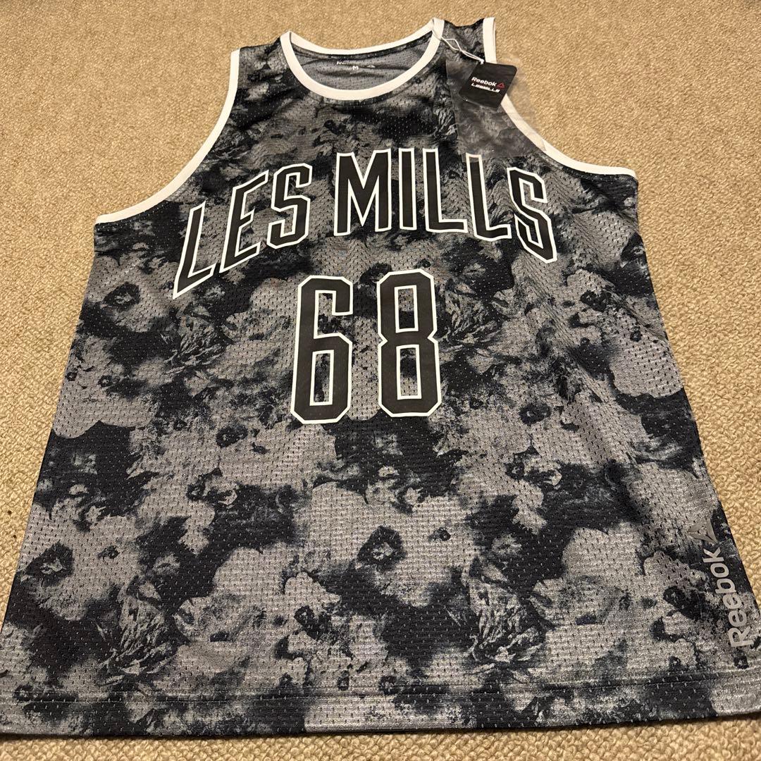 完売レア品　リーボックレズミルズ　タンクトップ