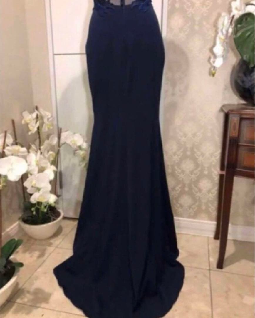 高級刺繍ドレス