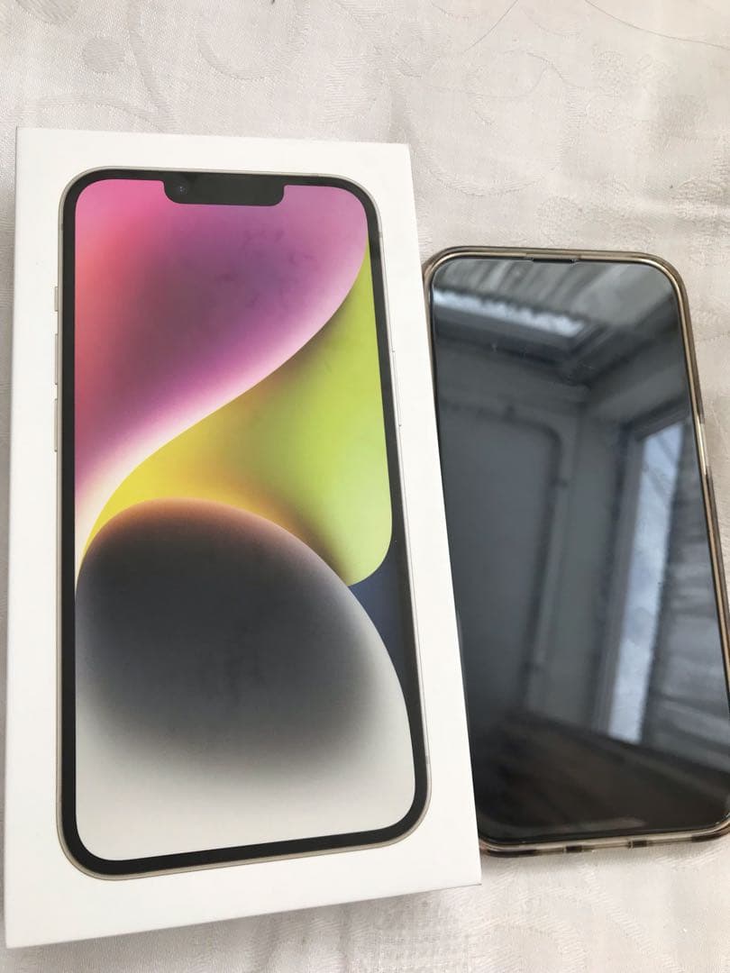 iPhone14 スターライト128GB