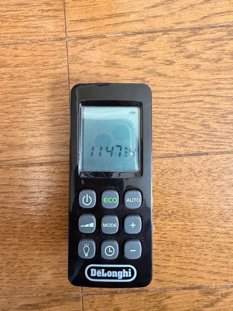 DeLonghi マルチダイナミックヒーター　デロンギ　オイルヒータリモコン付き