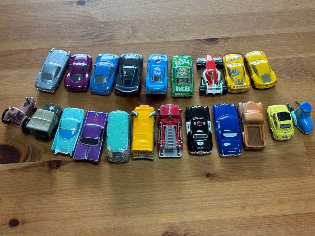 シ*ト様 カーズ　トミカ　マテル　Disneystore セット