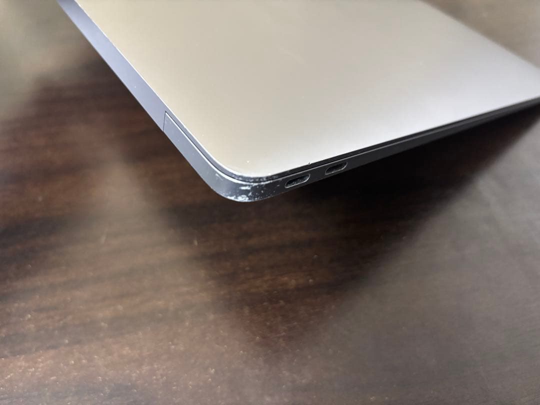 MacBook Air 2020 13インチ 8GB/256GB