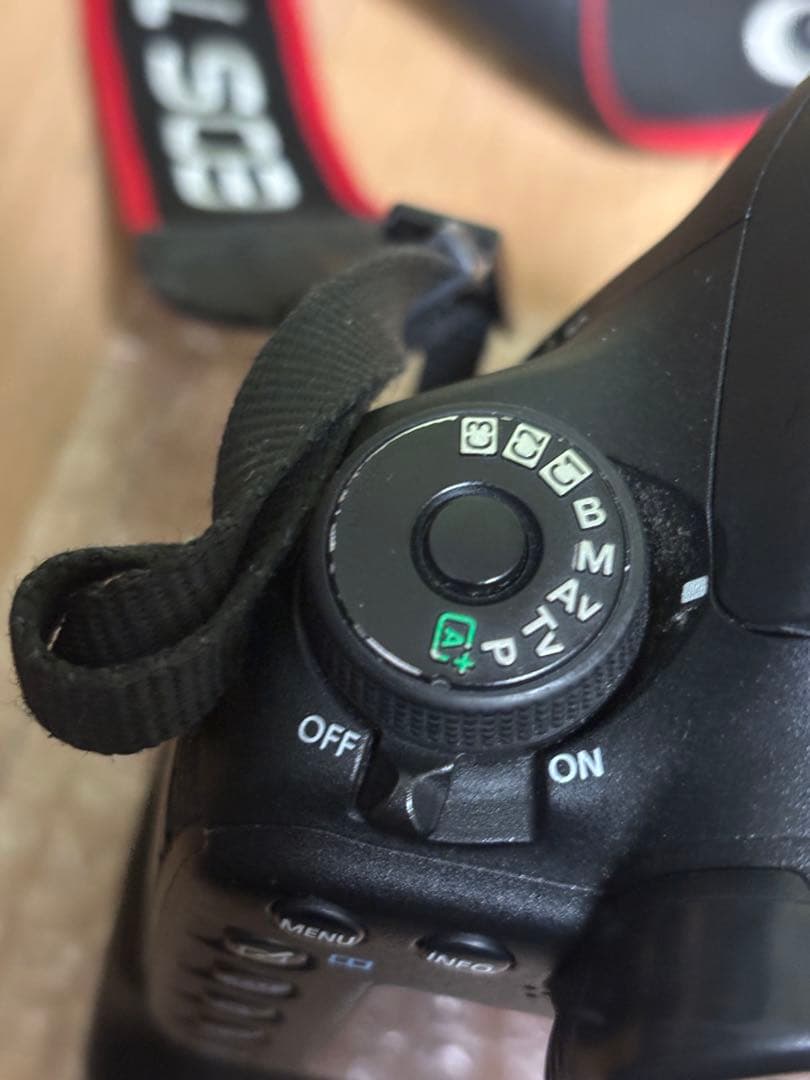 Canon EOS 7D Mark II ボディ CFカード付き 値下げ依頼可