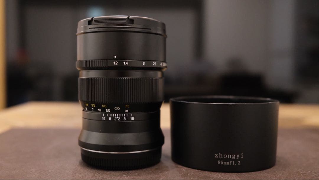 中一光学 Zhongyi 85mm f/1.2 レンズ