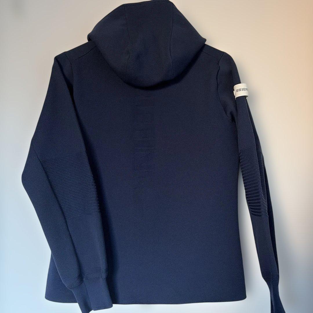 ブリーフィング ゴルフ　トップス　フーディー　レディース M