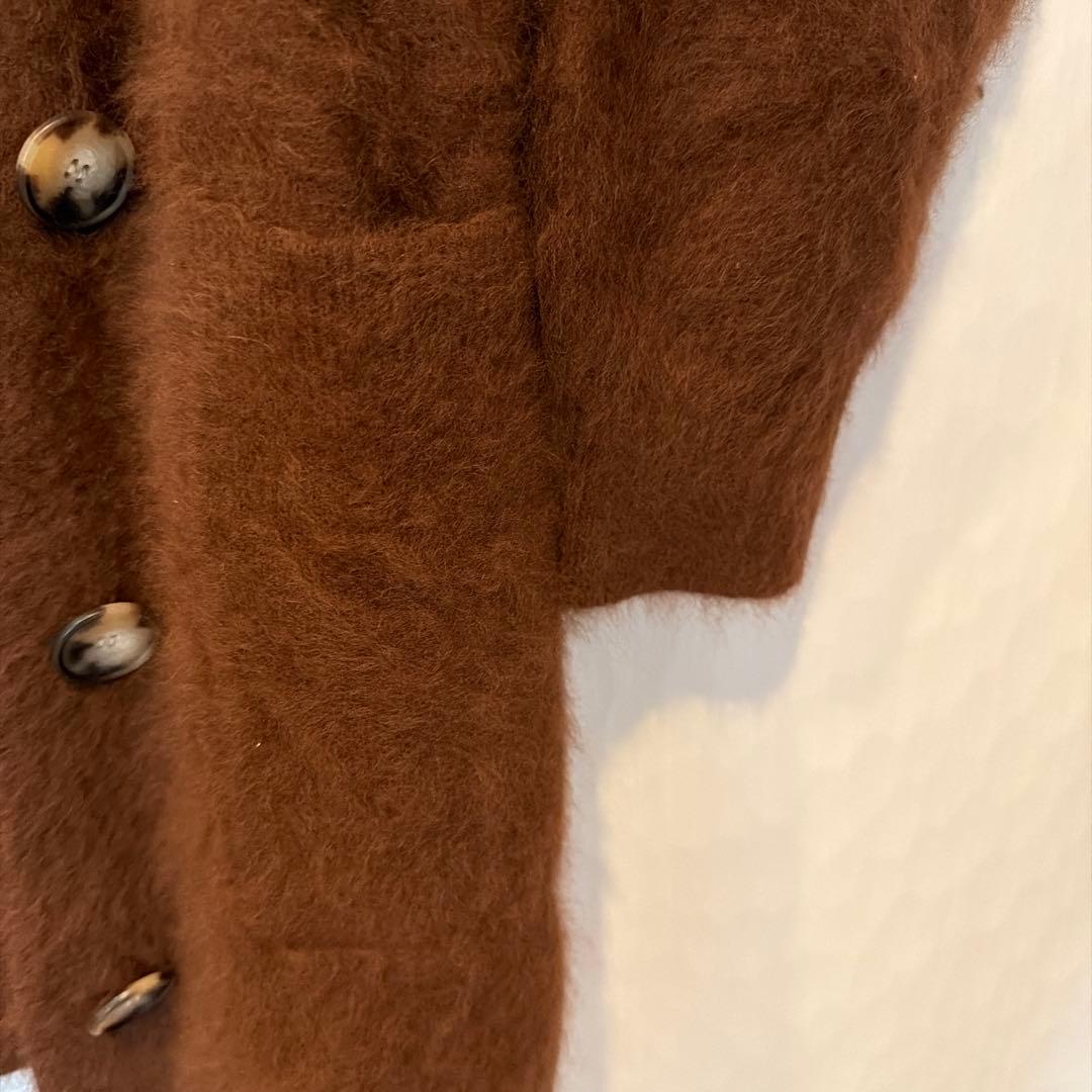 新品ダイアグラムブラウン ボタン付きカーディガン