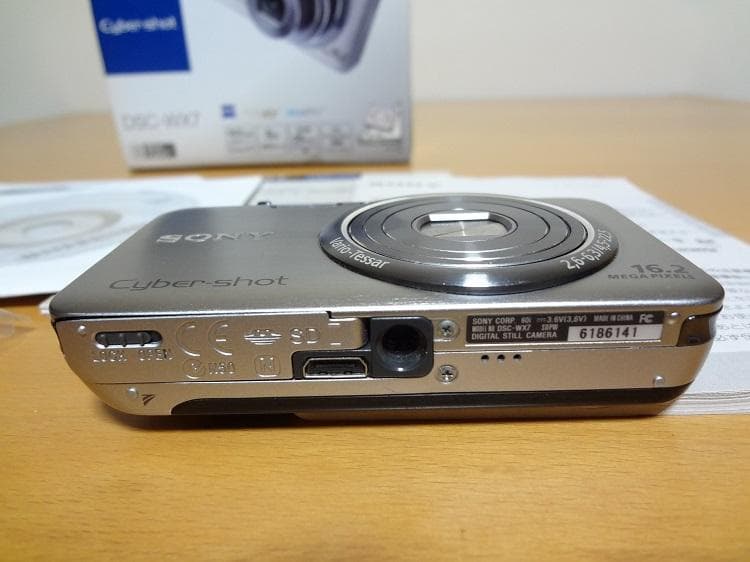 美品 SONYデジタルカメラDSC-WX7 シルバー 動作OK 一部訳あり