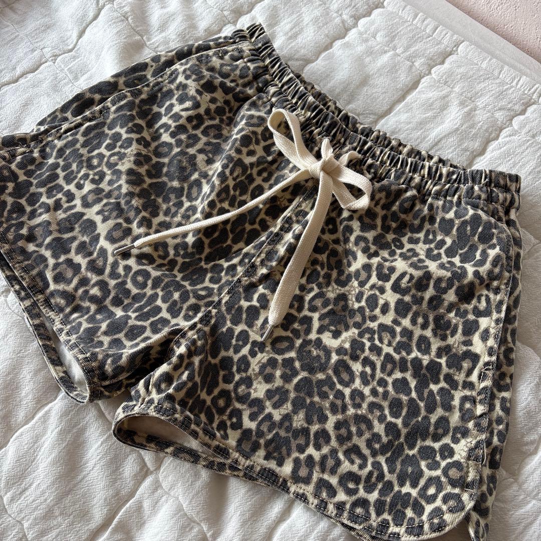 シールームリン　ヒョウ柄ショートパンツ Sサイズ