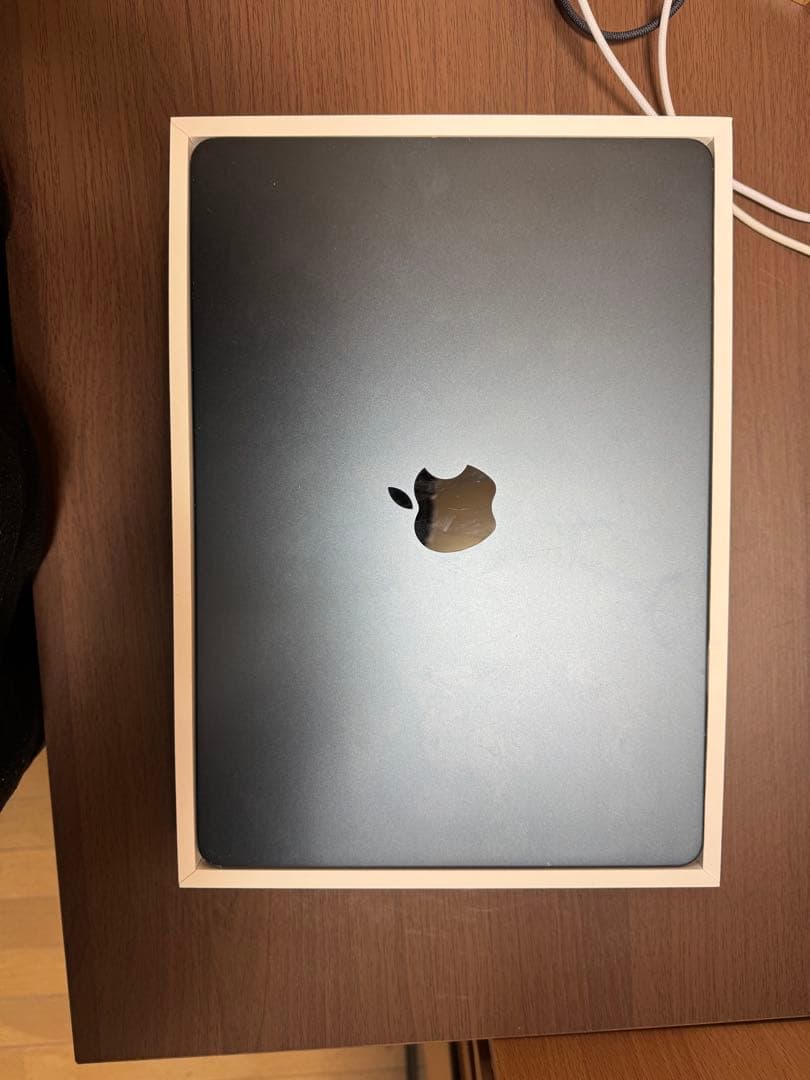 Apple MacBook M3 13インチ ミッドナイト