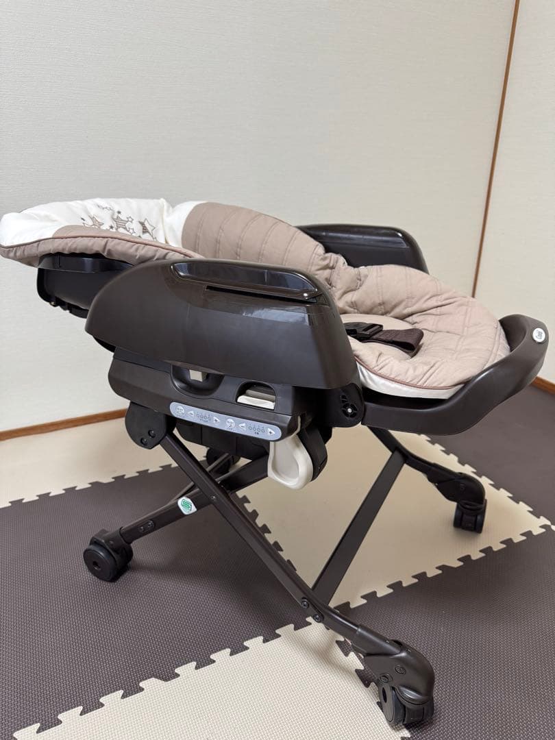 【たのメル便】コンビ ネムリラ AUTOSWING Simplight