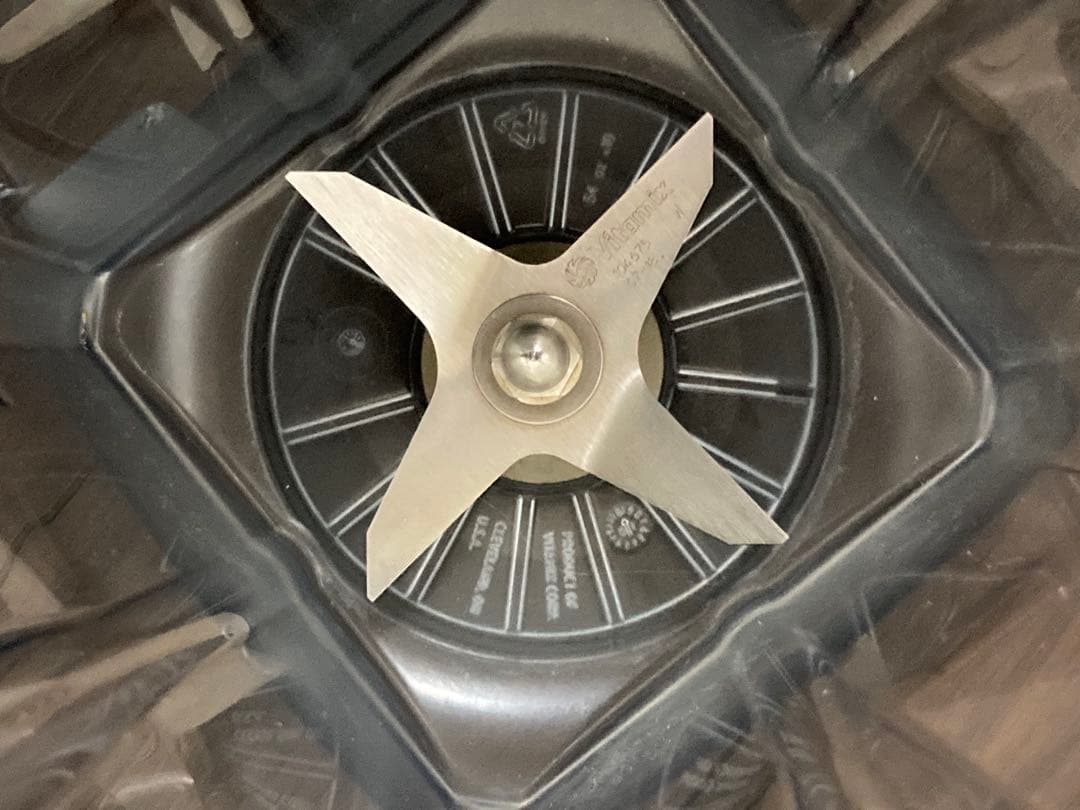 【美品】VITAMIX TNC5200 バイタミックス MODEL VMO111