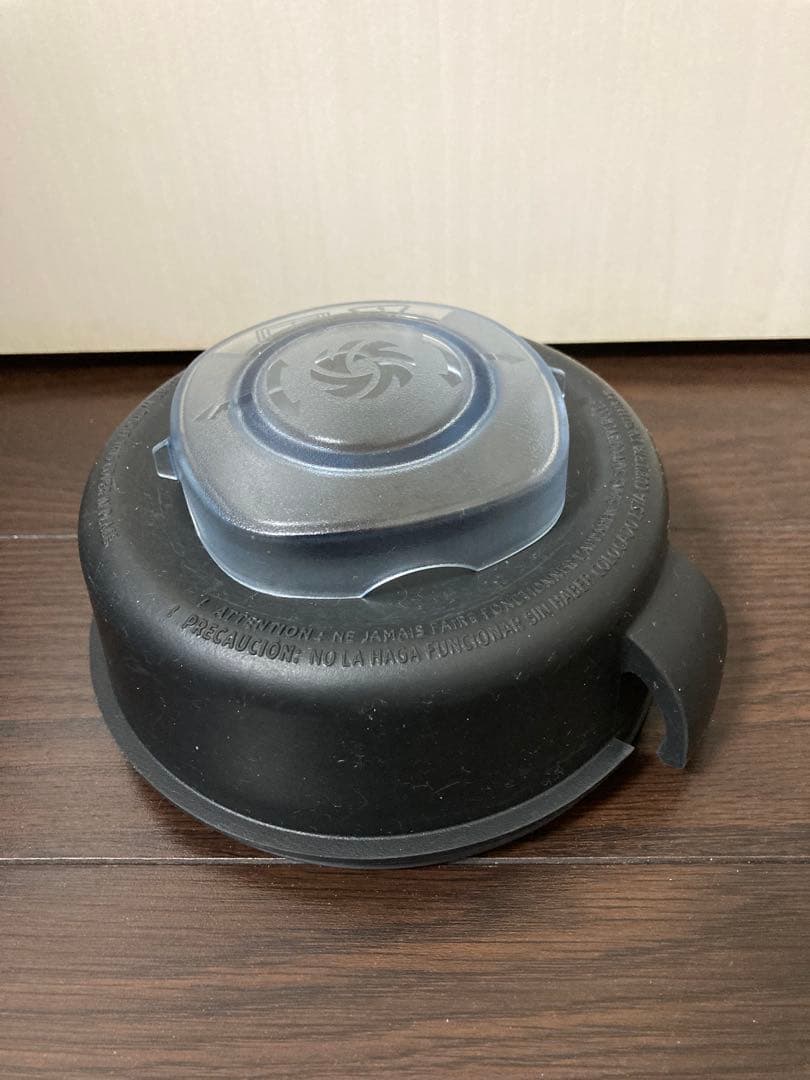 【美品】VITAMIX TNC5200 バイタミックス MODEL VMO111