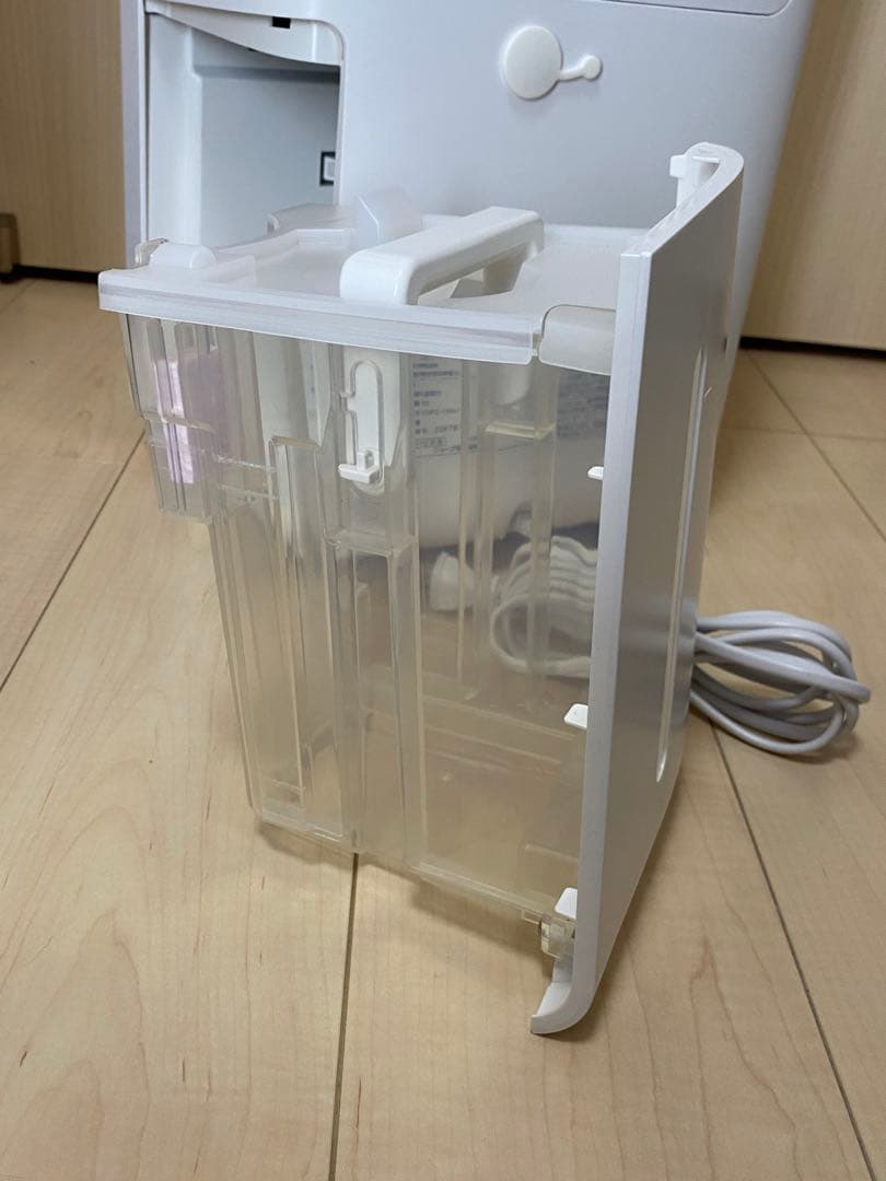 SHARP 除湿機 CV-L71-W [送料別]