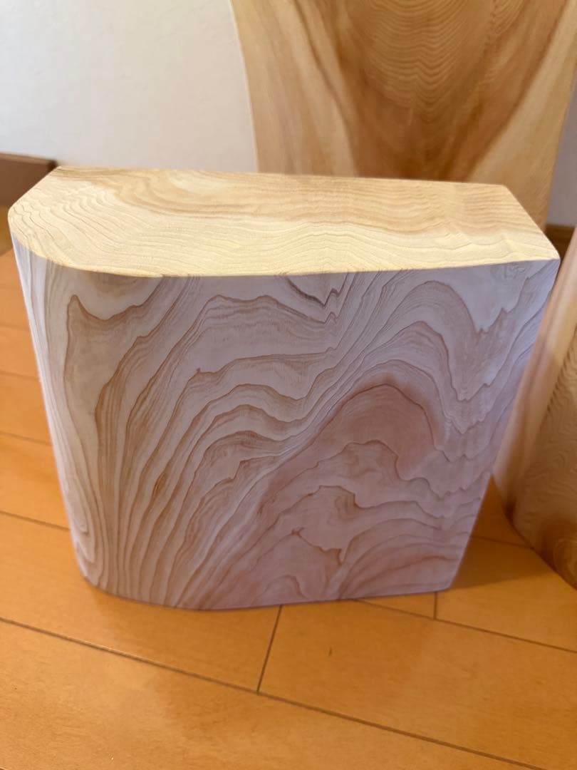 天然杉一枚板でか節カーブテーブル蜜蝋クリーム仕上げ