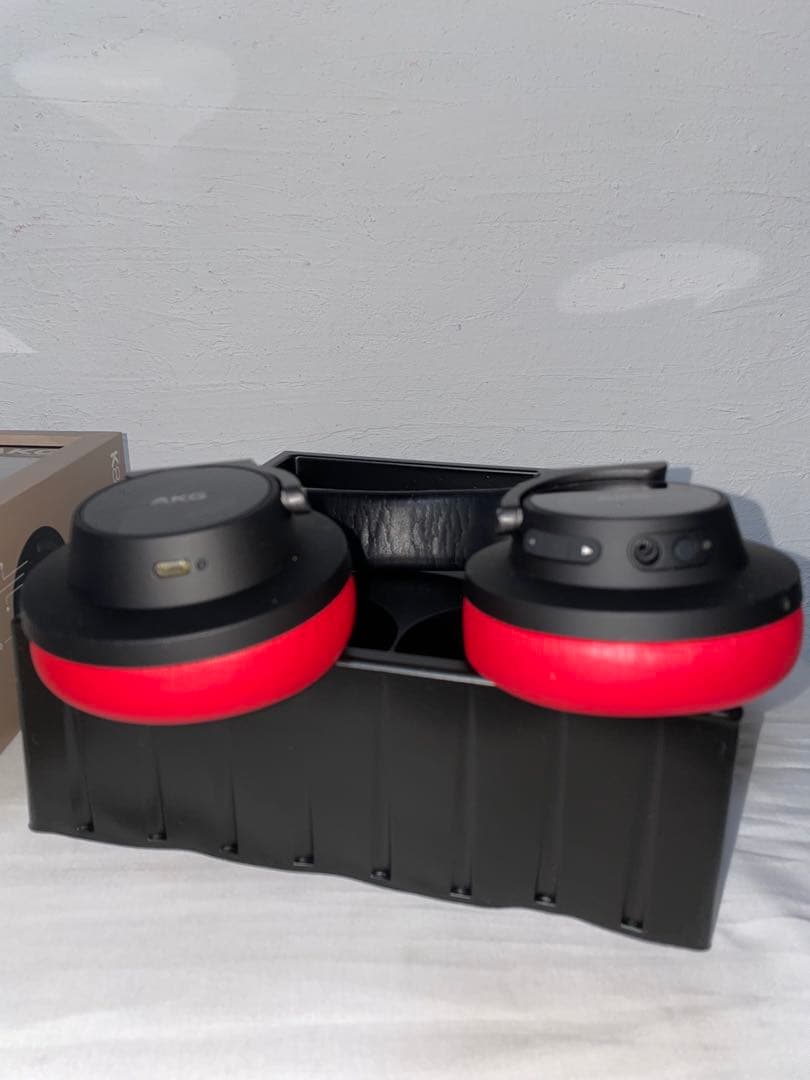 ペルソナ5 佐倉双葉 ワイヤレスヘッドホン AKG K845BT