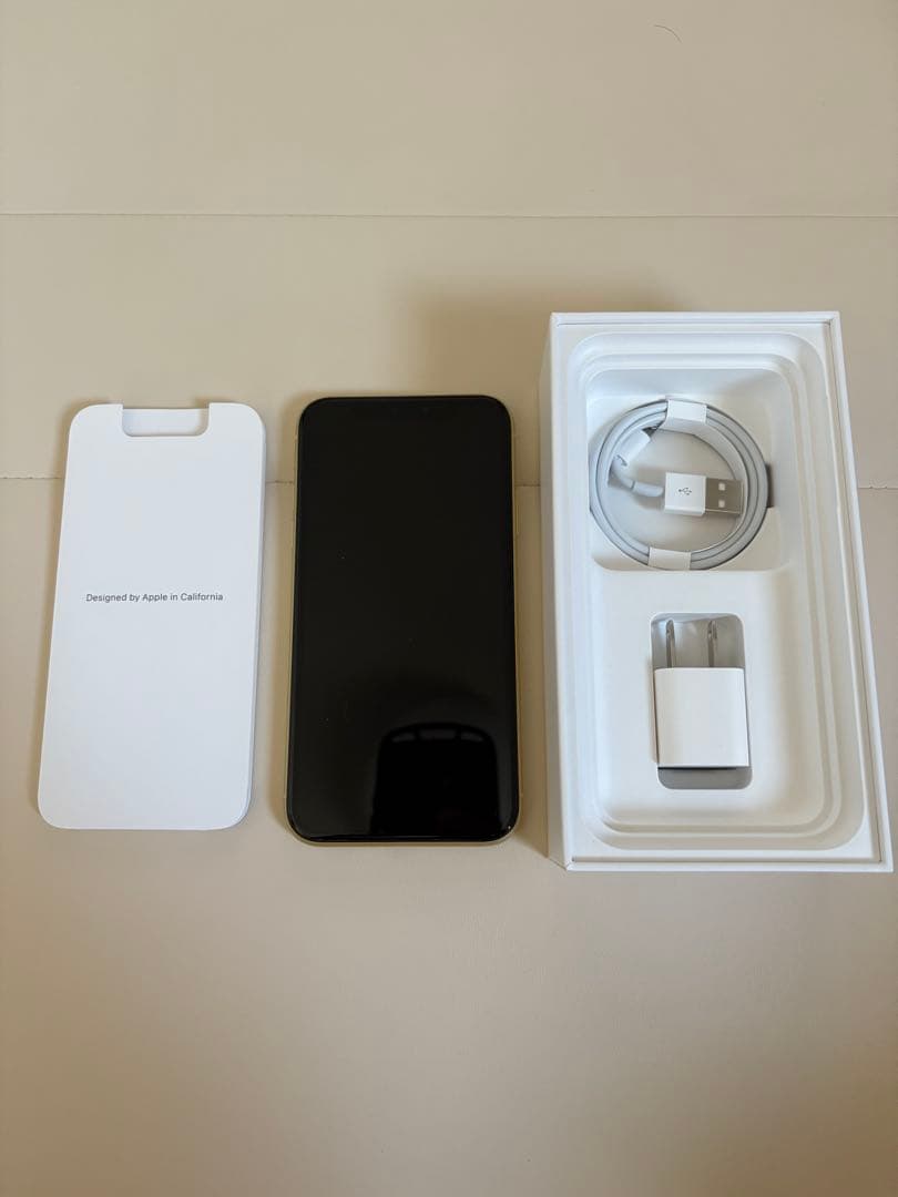 iPhone11 128GB イエロー SIMフリーモデル 初期化済み