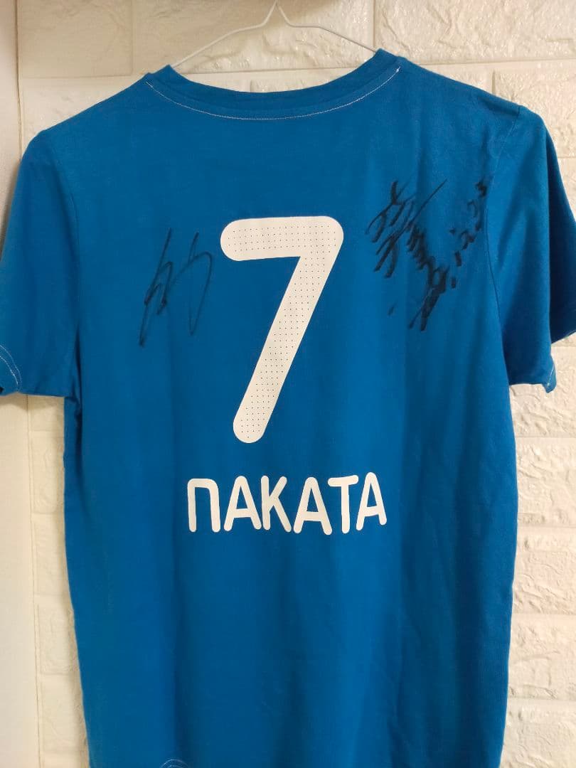 中田英寿　直筆サイン入りシャツ　極美品