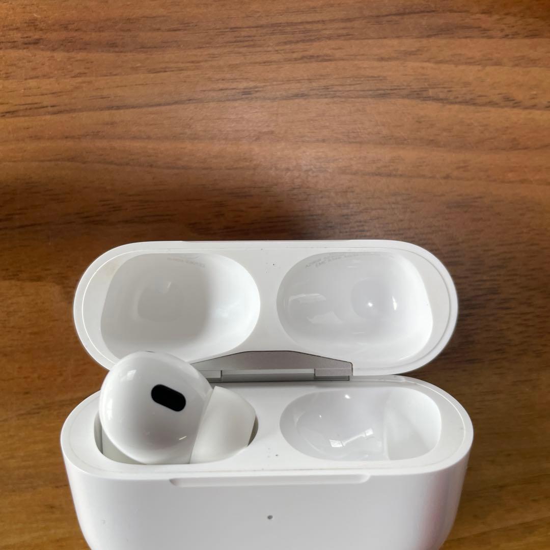 AirPods pro (第2世代) 左のみ　充電ケース付き ホワイト　箱あり
