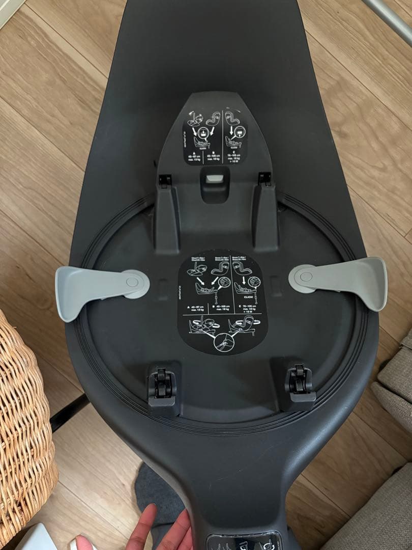 チャイルドシート Cybex Base T ISOFIX