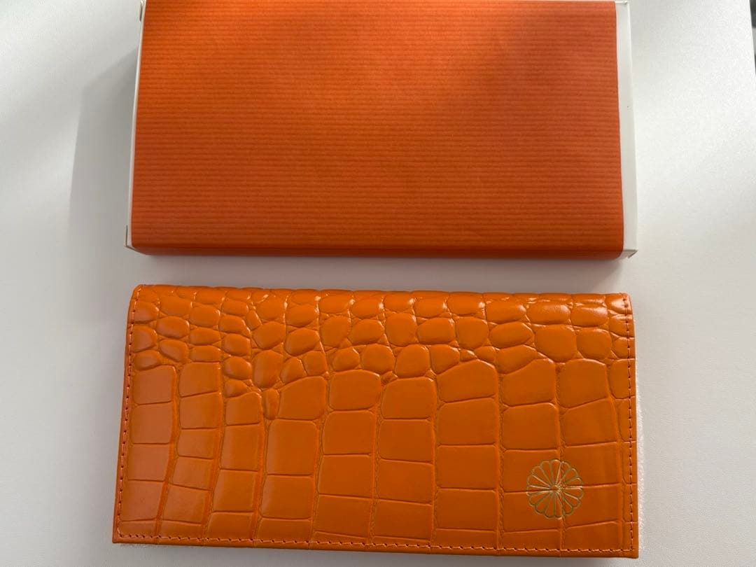 【新品】皇居 長財布 オレンジ クロコダイル型