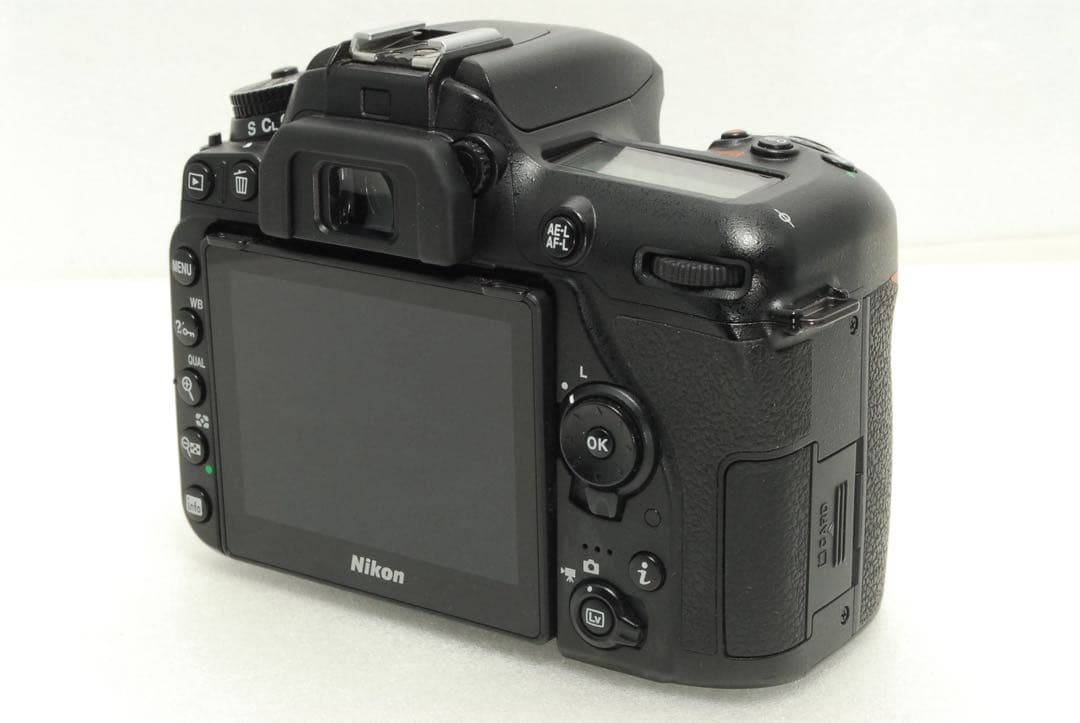 Nikon D7500 ❤️超望遠300mm ダブルレンズ ニコン 一眼レフカメラ