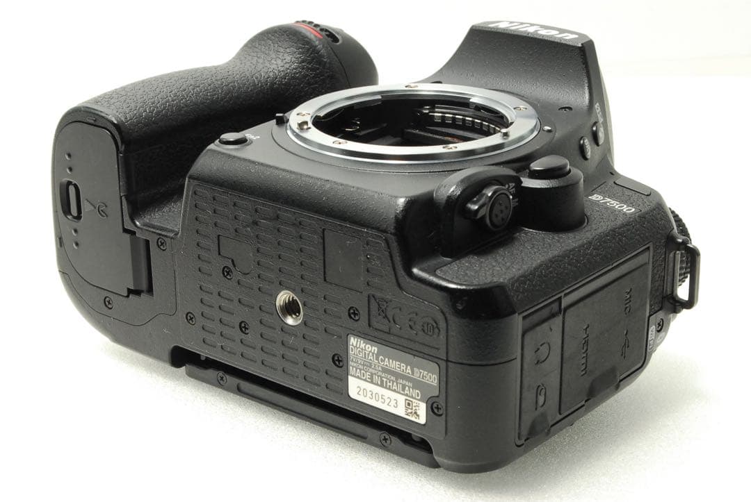 Nikon D7500 ❤️超望遠300mm ダブルレンズ ニコン 一眼レフカメラ