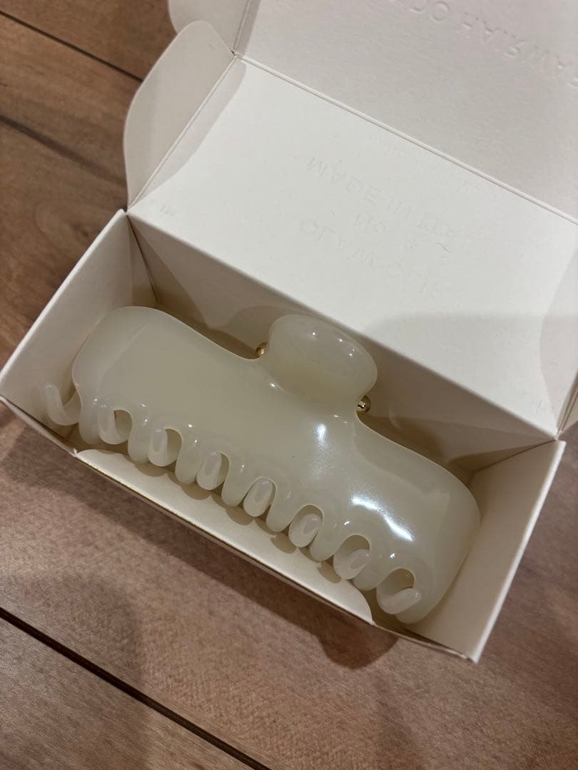 ヘアアクセサリー UNDO hairware No.4 CLAW CLIP Alabaster