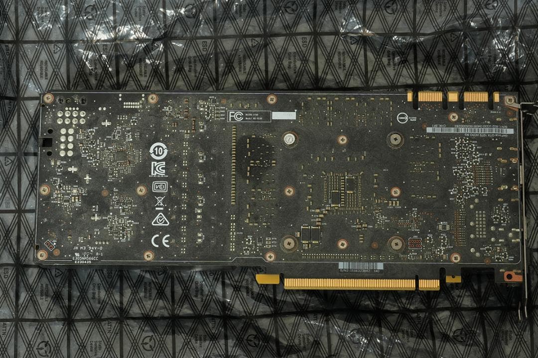 NVIDIA GeForce GTX 1070 8GB グラフィックボード