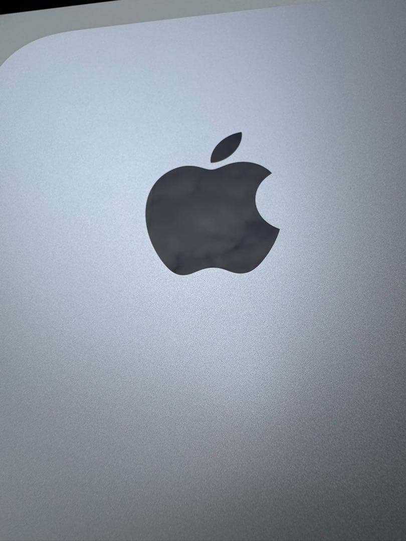 【美品】アップル　Mac mini M2（2023年モデル）