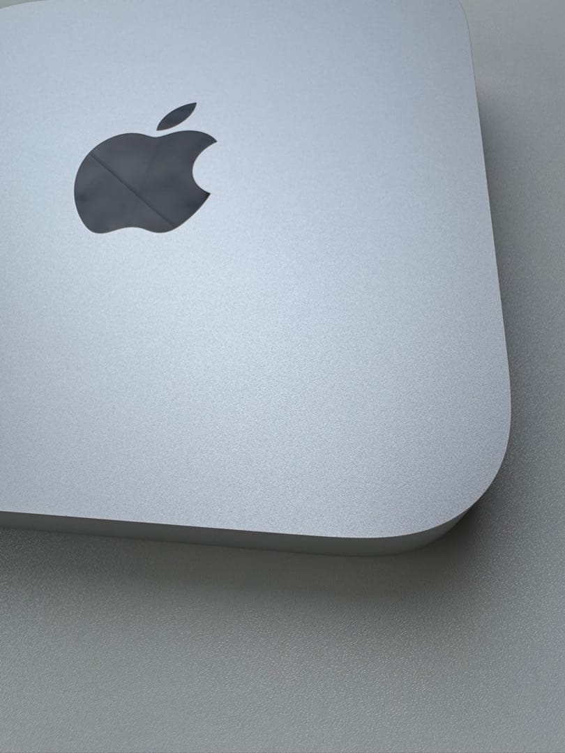 【美品】アップル　Mac mini M2（2023年モデル）