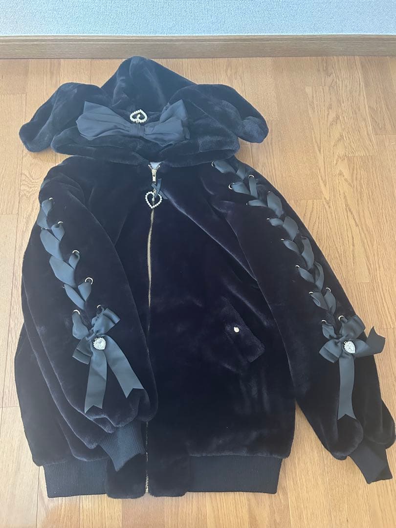 リズリサ　うさみみフードファーブルゾン フード付きベルベットジャケット　黒