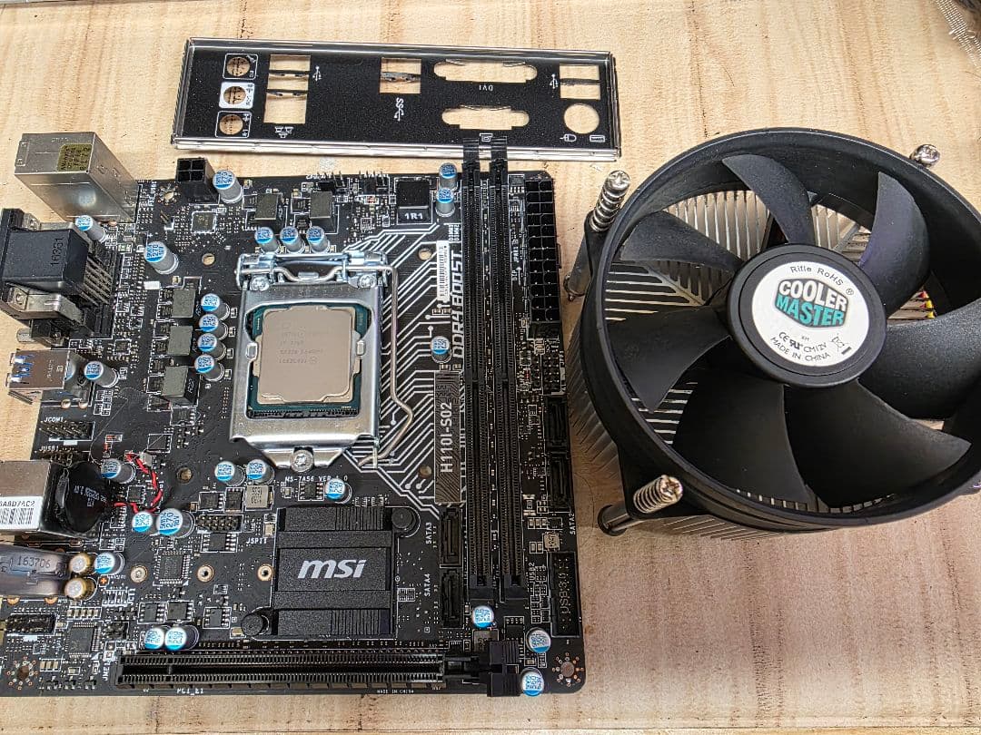 Core i7-7700 CPU + mini-ITXマザーボード