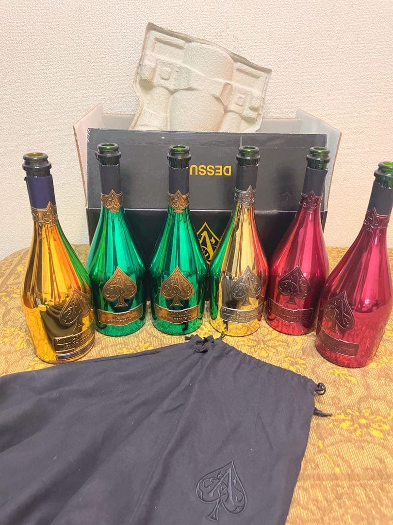 アルマンド　シルバー　レッド　グリーン　ゴールド6本空瓶セット