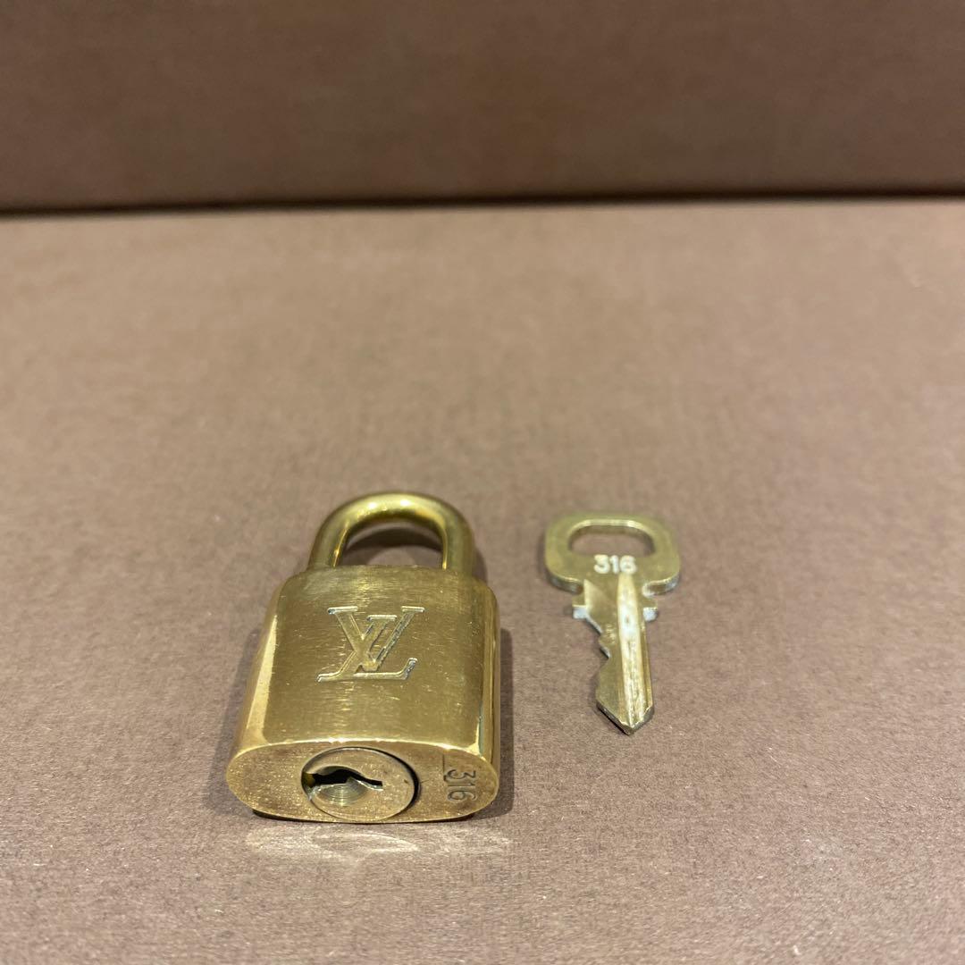 L00118　ルイヴィトン　パドロック　カデナ　南京錠　鍵