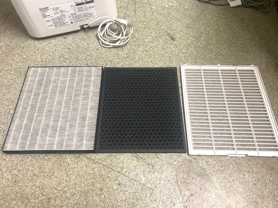 2015年製　SHARPプラズマクラスター除湿機 CV-EF120