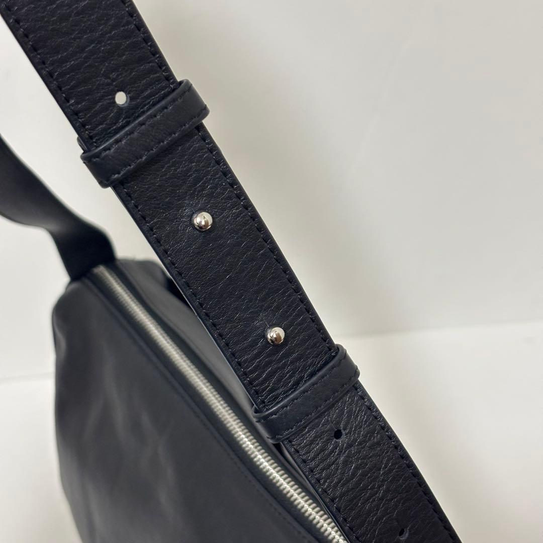 イアパピヨネ スワローマチショルダーバッグ ブラック