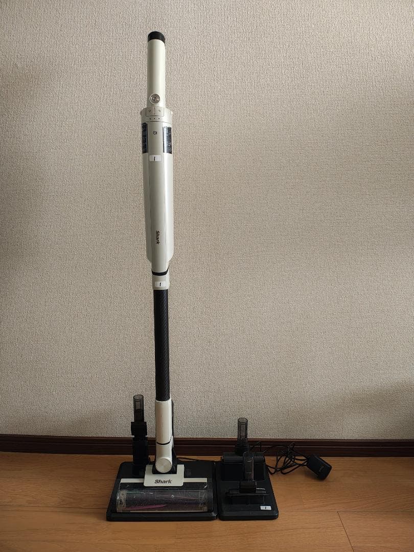 シャーク★LC200JIV★バッテリー新品と同等★ヘッド微割れあり