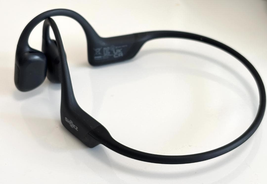 SHOKZ 骨伝導 OpenRun Proオリジナル充電ケーブルと収納ケース付き