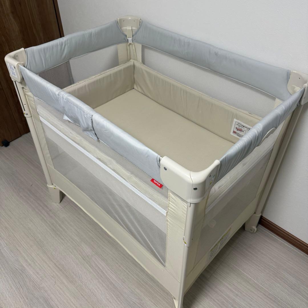 お値下げ！【美品】アップリカ　ココネルエアー ホワイトグレー