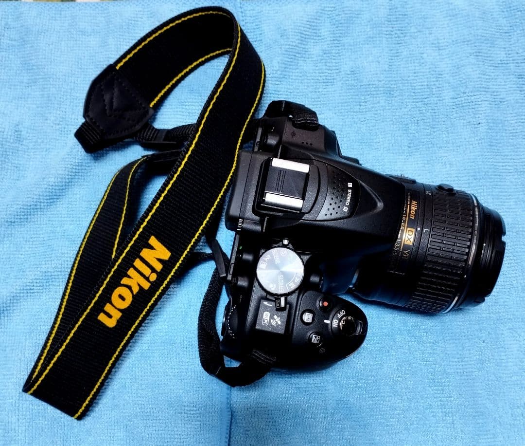 Nikon デジタル一眼レフカメラ（D5300）ズーム望遠セット