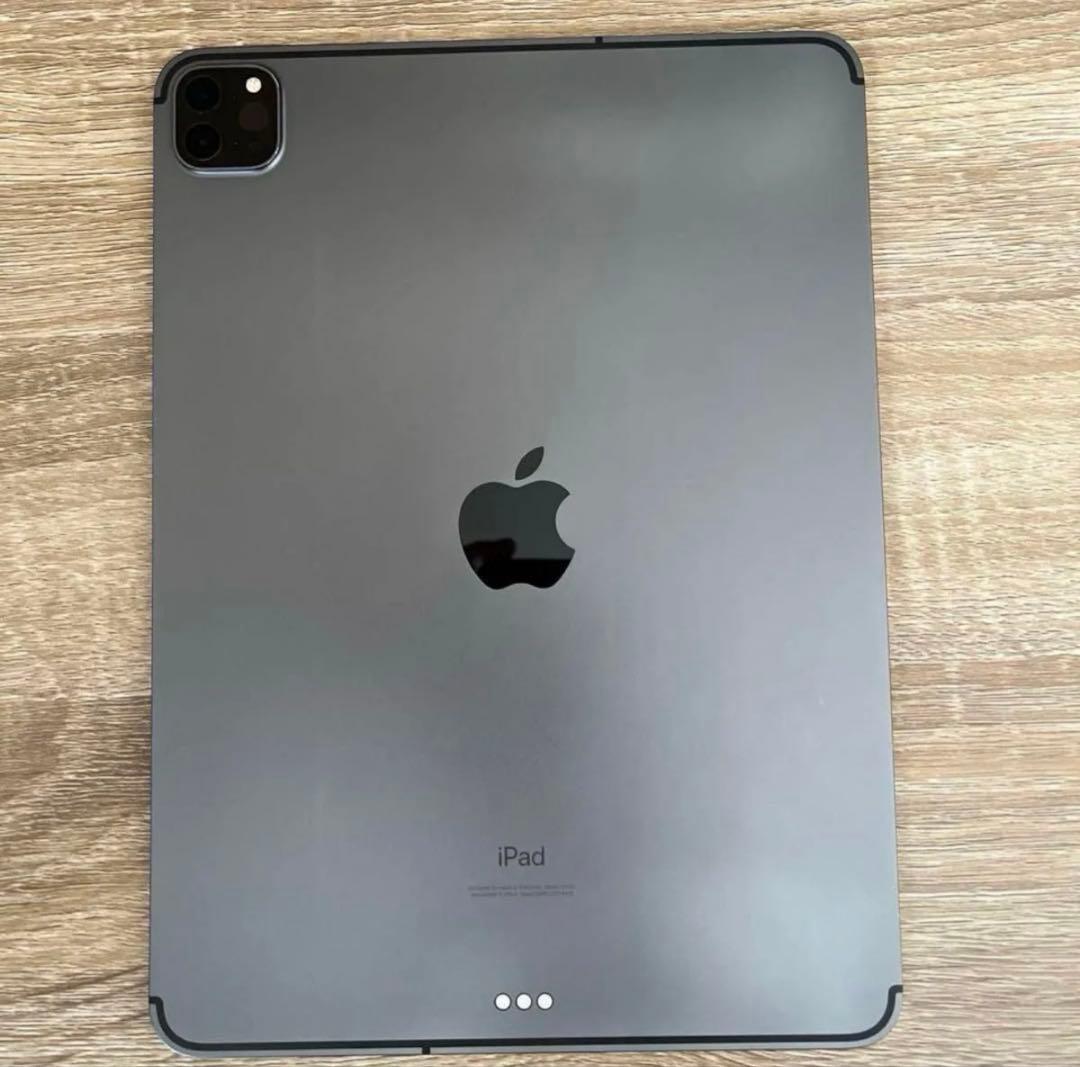 K*o様 Apple iPad スペースグレー 本体