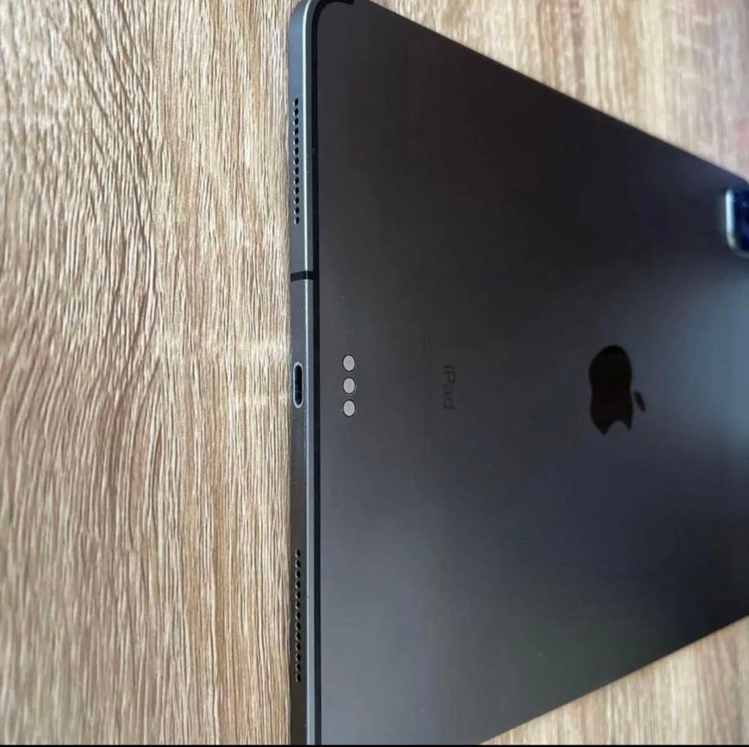 K*o様 Apple iPad スペースグレー 本体