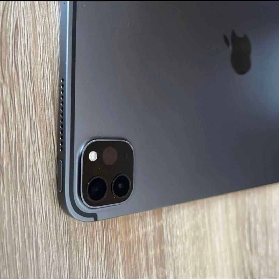 K*o様 Apple iPad スペースグレー 本体