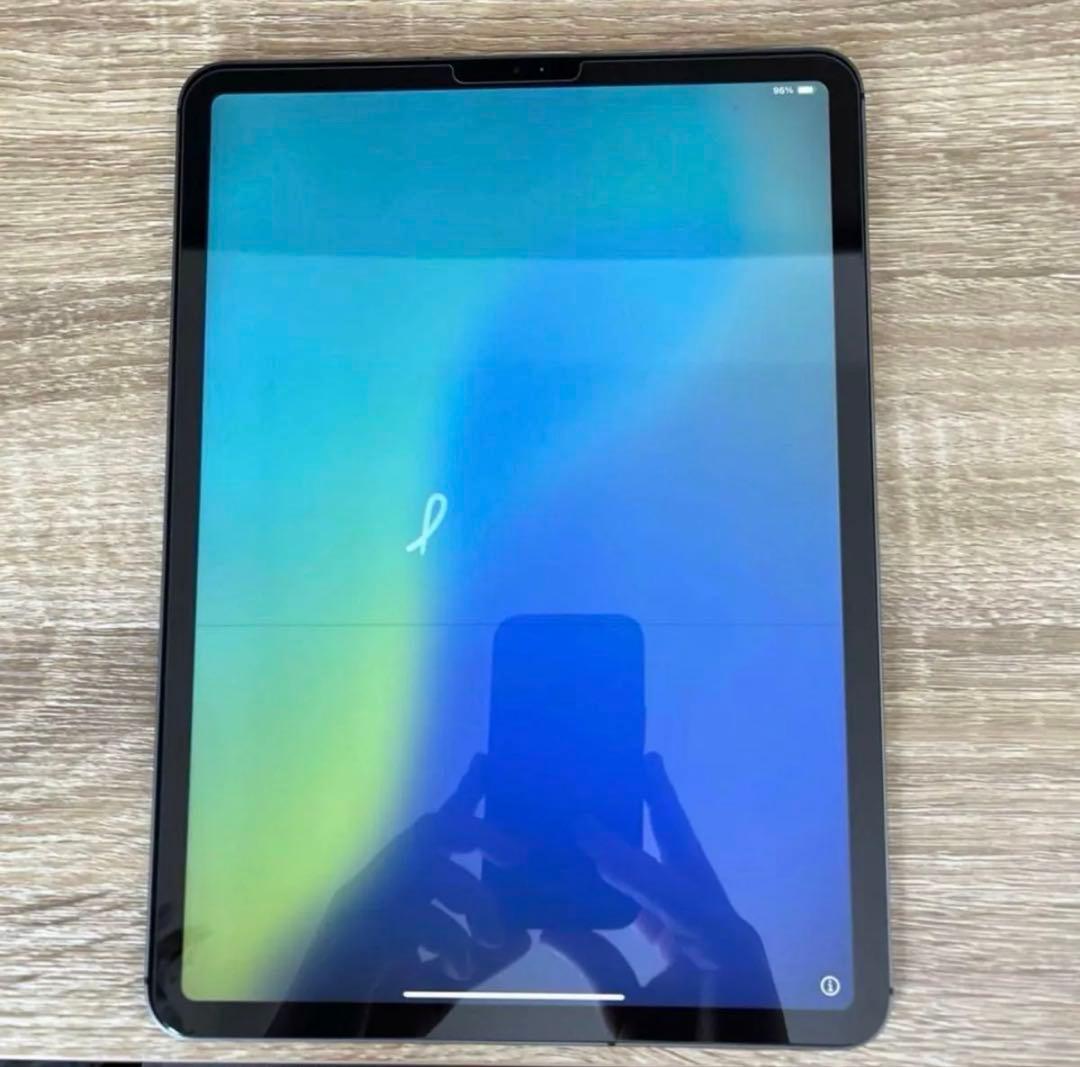 K*o様 Apple iPad スペースグレー 本体