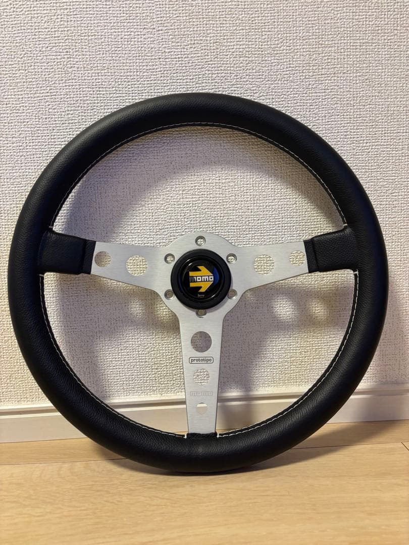 momo ステアリング prototipo 350mm 正規品