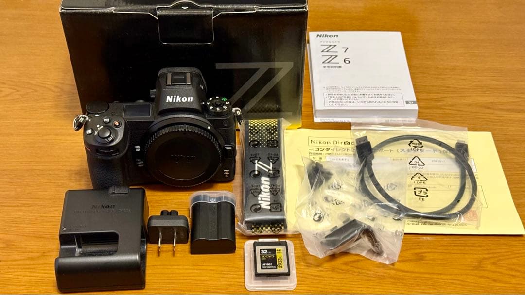 NikonZ6ボディ 1万6千ショット 保証期間 元箱付 XQD(32G)おまけ