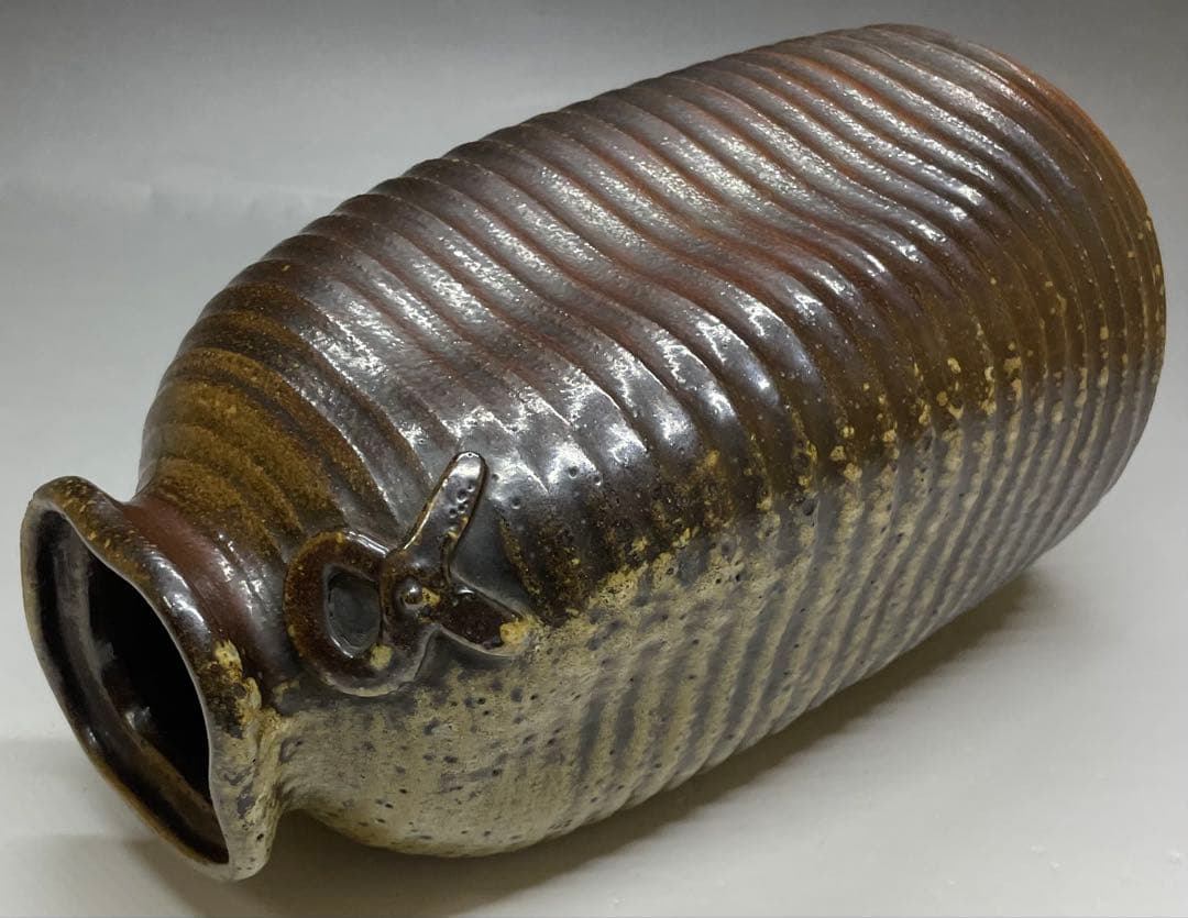 ヨシモ※プロフ必読※古備前　桂又三郎織　結文耳轆轤目ヘコミ花生　G532