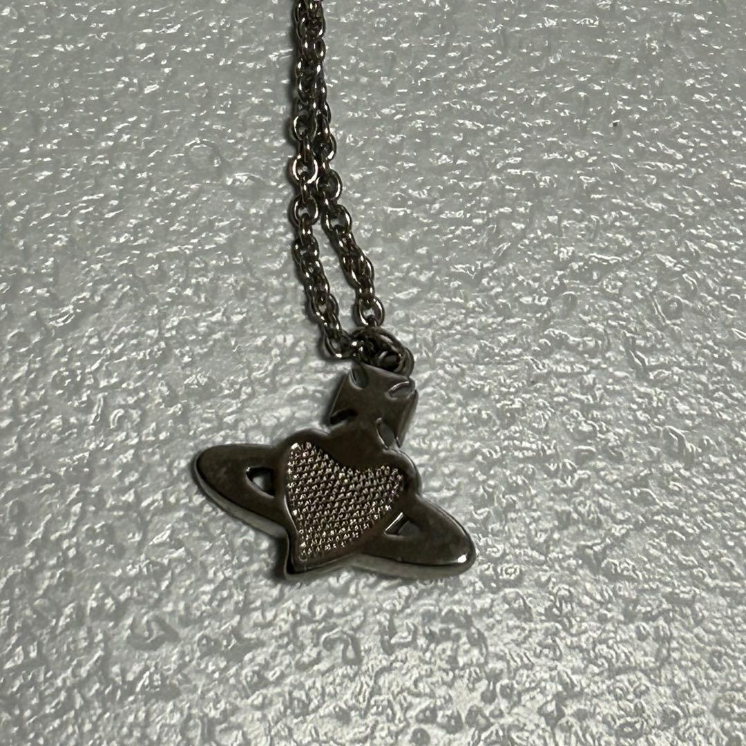 Vivienne Westwood ハート オーブネックレス