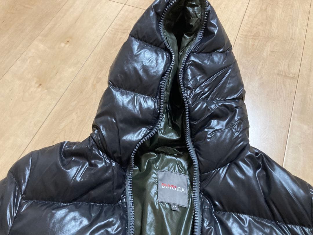 DUVETICA デュベティカ　フード付き ブラックダウンジャケット 44