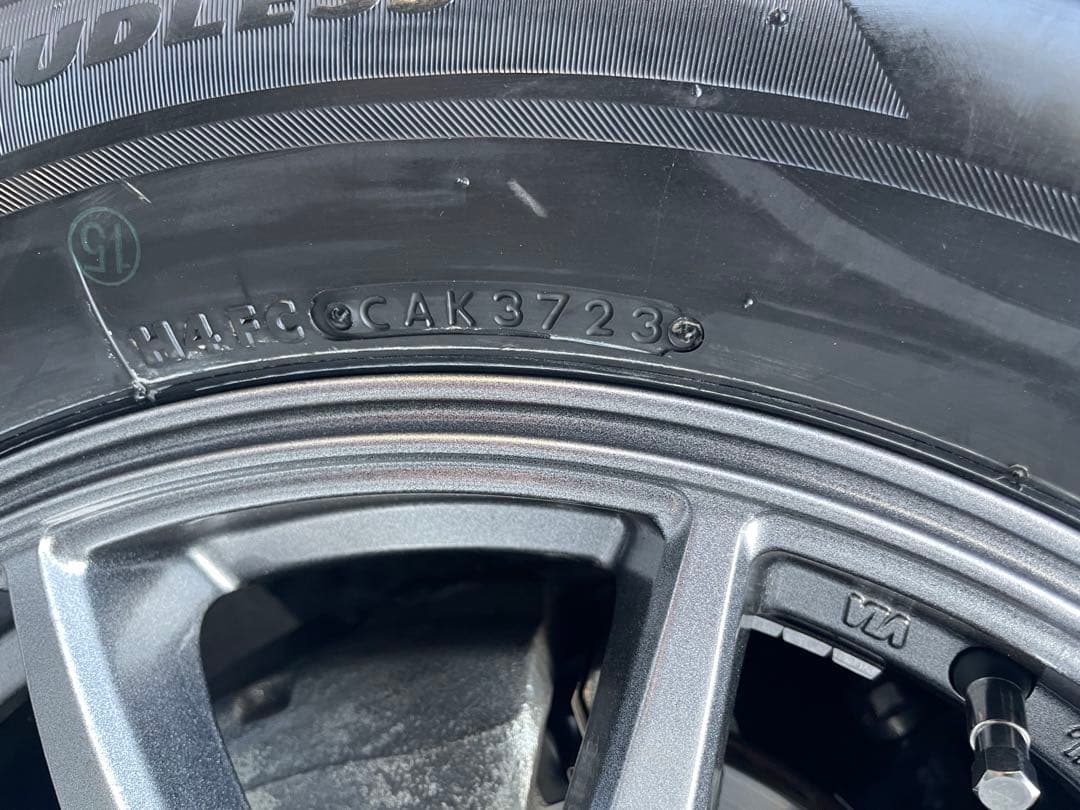 【走行3,000キロ】30系後期アルファード　ブリヂストンスタッドレス17インチ